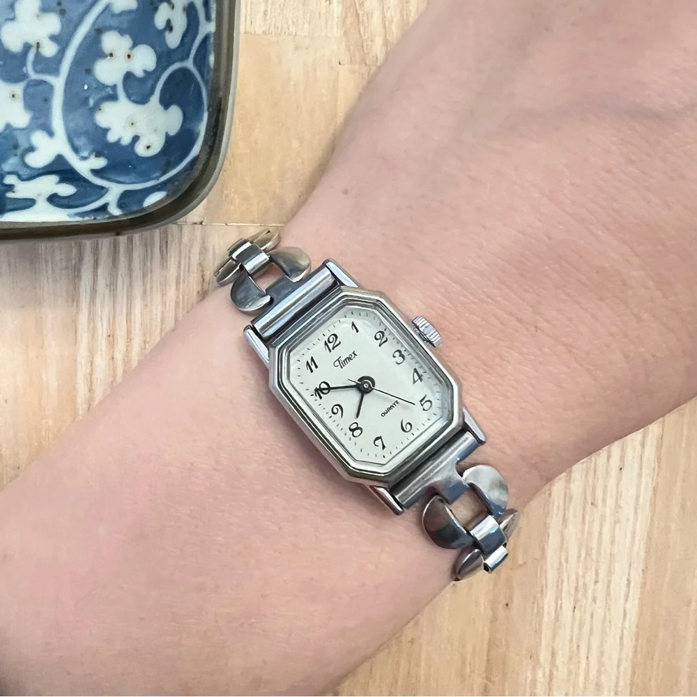 Vintage Timex ladies octagonal silver tone bracelet watch NEW BATTERY
